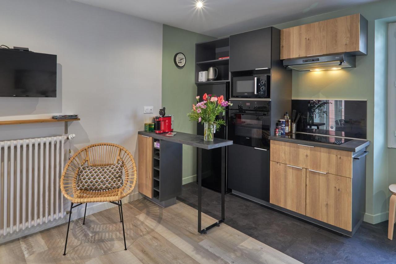 Centre Ville A Pied Appt Avec Sauna, Linge, Wifi, Stationnement Gratuit Vannes Eksteriør billede