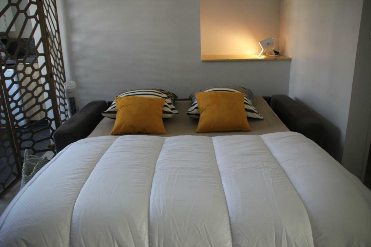 Centre Ville A Pied Appt Avec Sauna, Linge, Wifi, Stationnement Gratuit Vannes Eksteriør billede